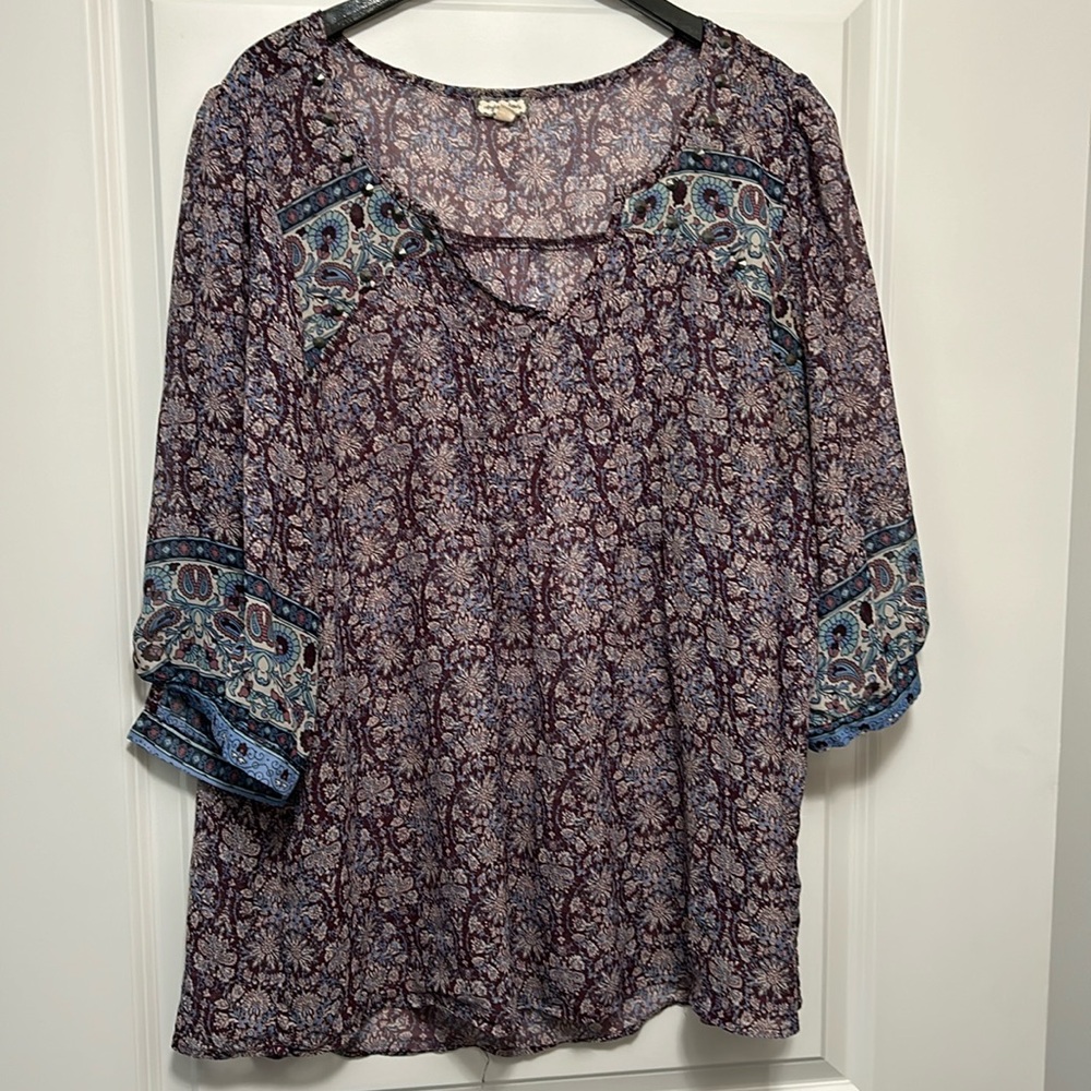 Floral print sheer eyeshadow top